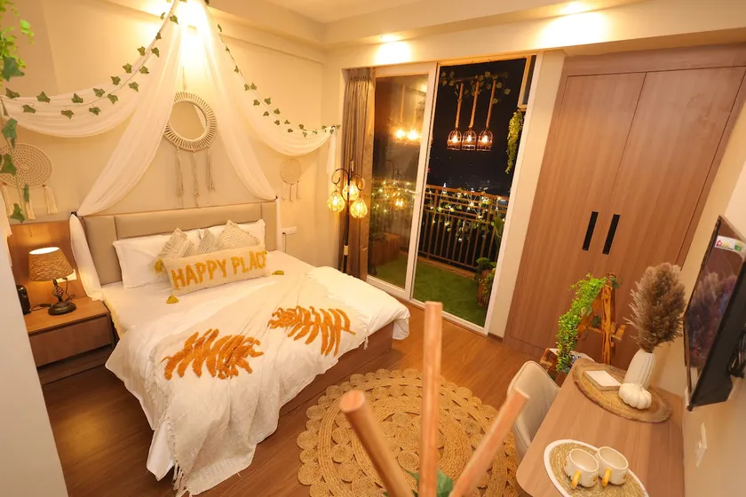 Nestia Stay Near Expo Mart & Metro Pari Chowk - Image 1
