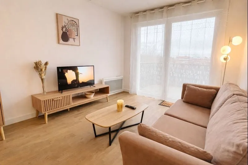 Cozy apartment with balcony 15 minutes from Lille - Image 1