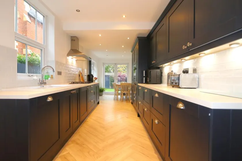 Spacious 3-Bed House, 2 Bathroom, with Garden. - Image 1