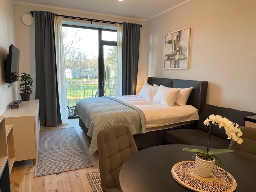 Comfy Albatross apartment with balcony by the sea - Image 1