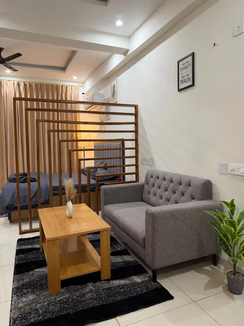Luxe lable studio by sam - Image 1