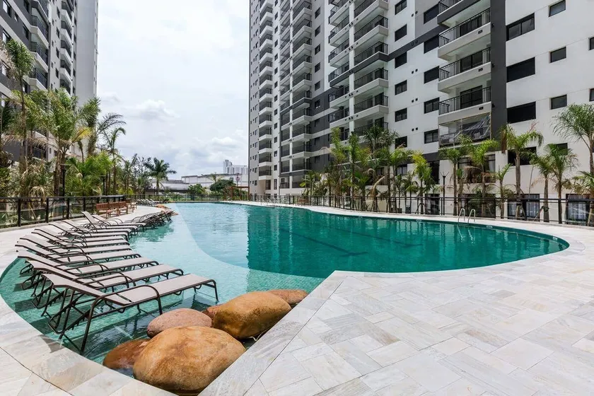 Osasco Urban Resort | Pool and Garage - Image 1