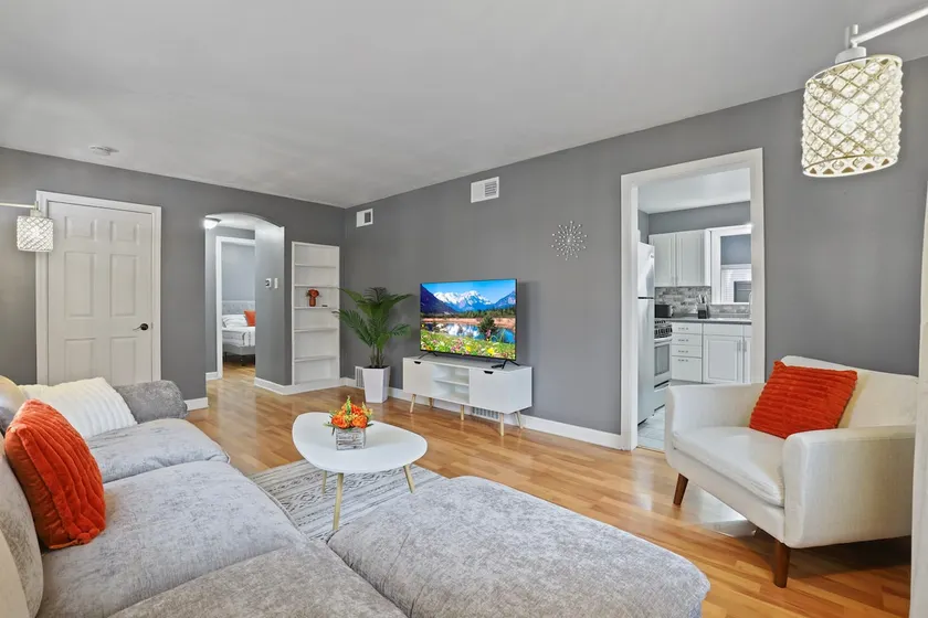 The Den: 2BR-1BT w/ 2 Living Rooms - Image 1