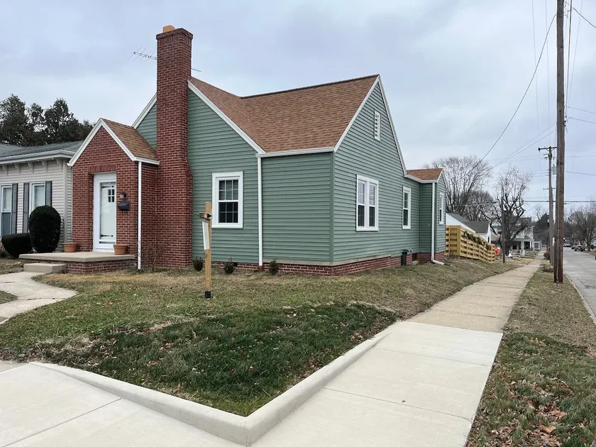 The Corner Cottage - Image 1