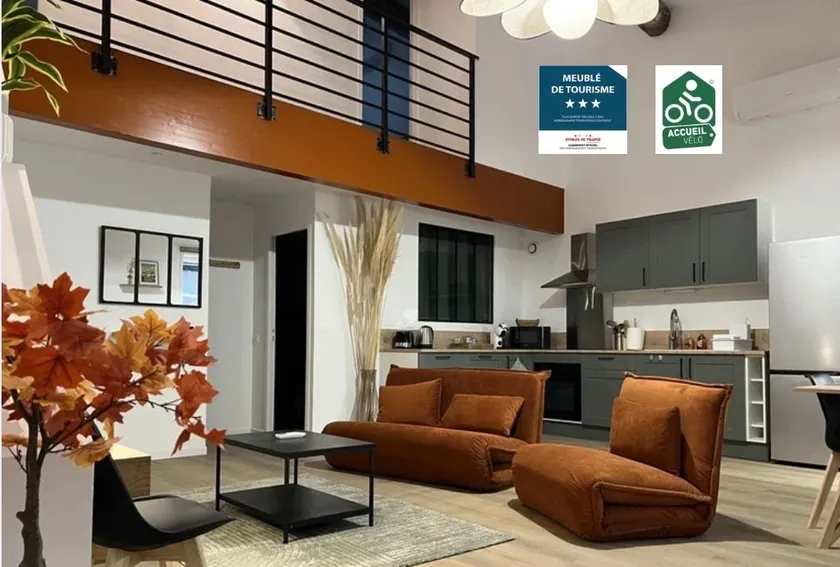 120 m² loft • Private garage • Canal du Midi • 8 people - Image 1
