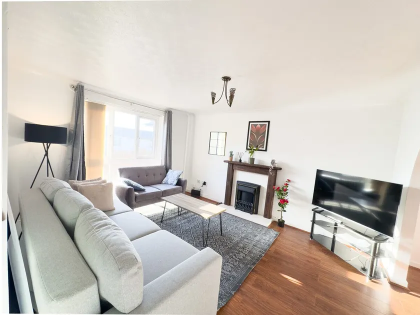 Spacious Newport Home Near ICC & Local Attractions - Image 1