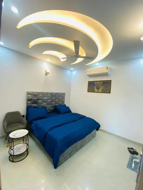 The Luxury Corner (Couple Friendly) - Image 1
