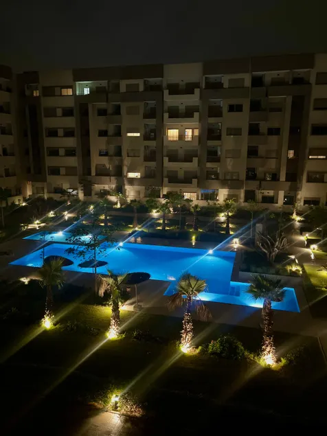 Elegance - 2 bedrooms with Pool - 5 min Airport - Image 1