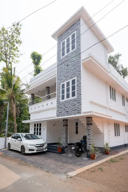 white house villa by club4 residency - Image 1