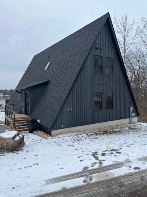 Secluded Lakefront A-frame House. - Image 1