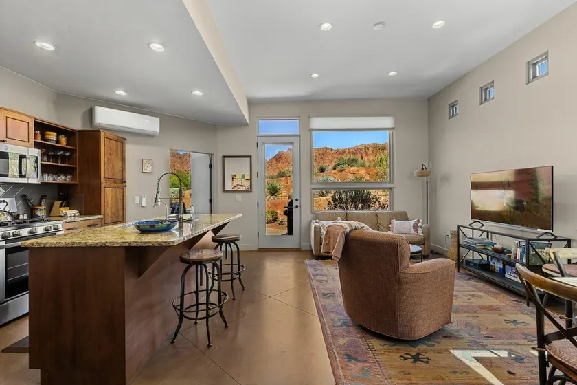 La Casa Coyote- Southwest Desert Home - Image 1