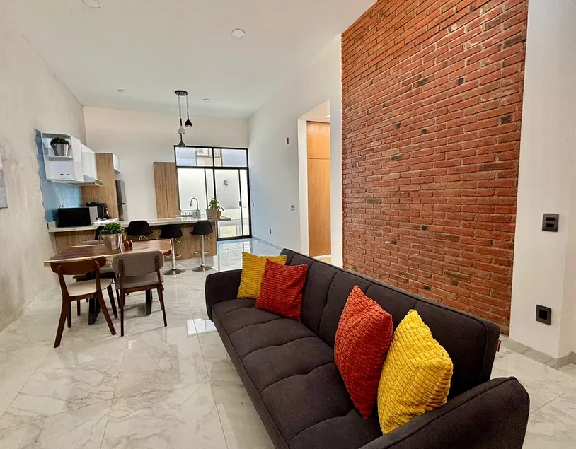 Modern House in El Pueblito 2 Bedrooms Garden 350mbps Wifi - Image 1