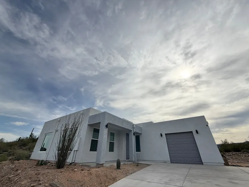 Private Modern Desert Home w/ Mountain Views - Image 1
