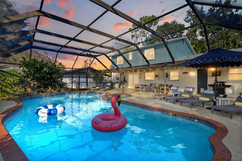 Pool + Hot Tub + Arcade + Games in Temple Terrace - Image 1
