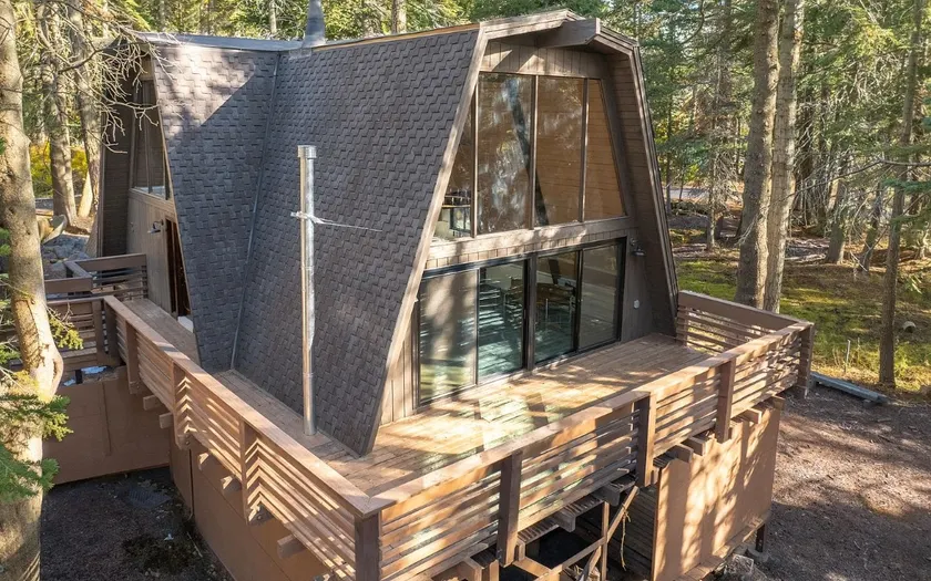 Bear Valley Wolf’s Den Lodge | Sleeps 18 • 5BR - Image 1