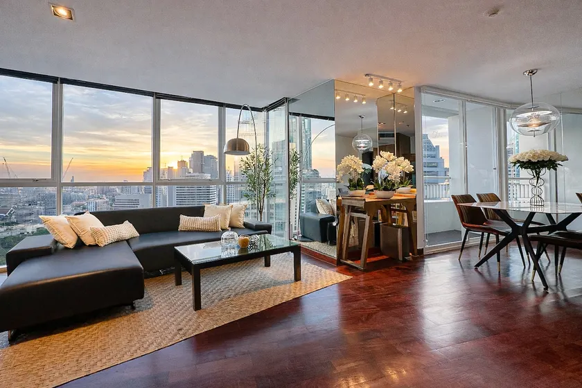 Skyline | 2BR | BTS Chidlom | 110SQM | Langsuan - Image 1