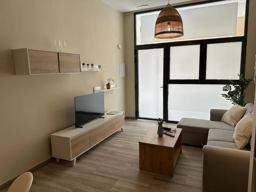 Loft para 6 pax, 15 min de Ciencias y Artes y AC - Image 1