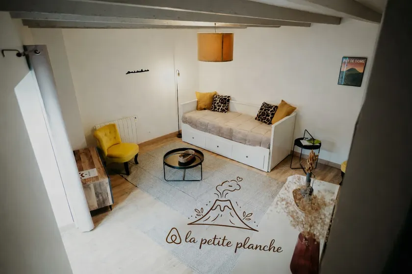 Cozy house in Volvic - Quiet, nature & volcanoes - Image 1