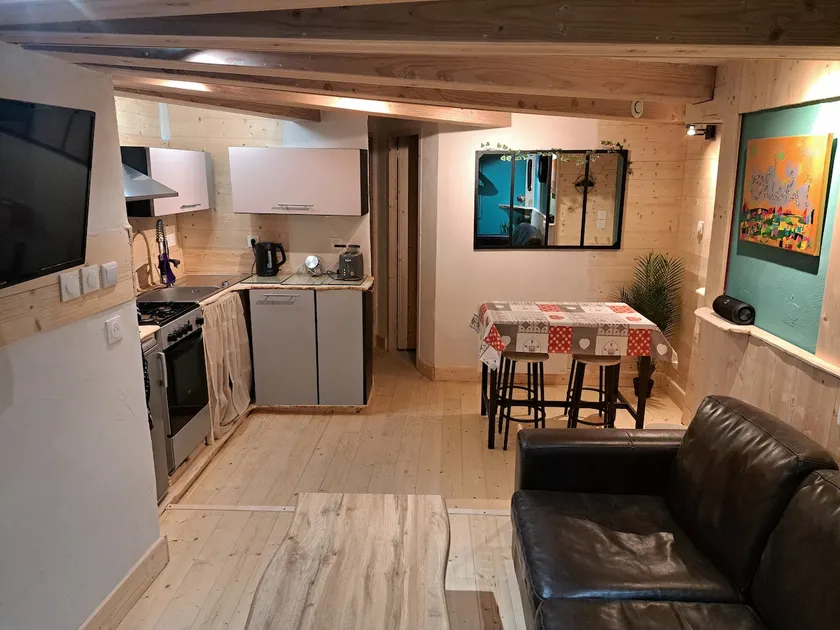 Charming apartment near Boug Saint Maurice. - Image 1