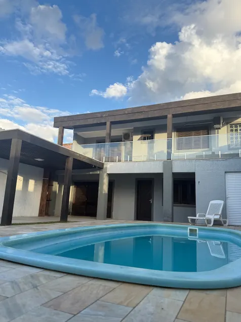 Casa com piscina - Image 1