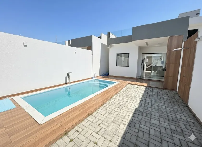 House in Jaua Close to the Beach - Image 1