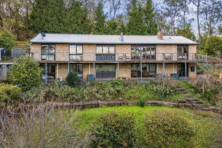 'Braeside' Panoramic Healesville Retreat - Image 1