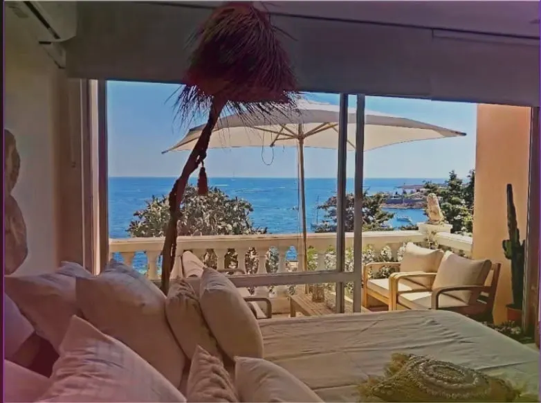 New – Stunning sea view – Calanques below - Image 1