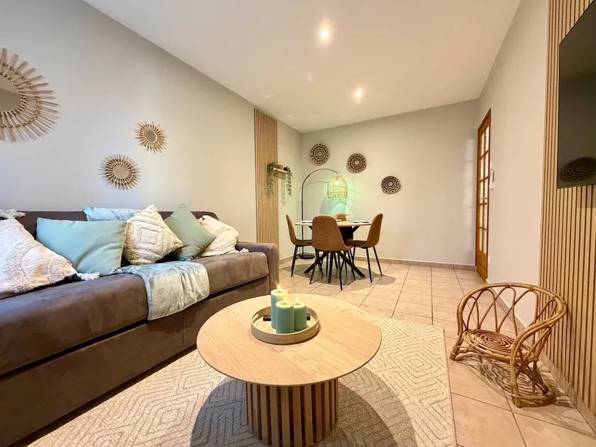 Serena, Air-Conditioned, Family Haven, Balneo - Image 1