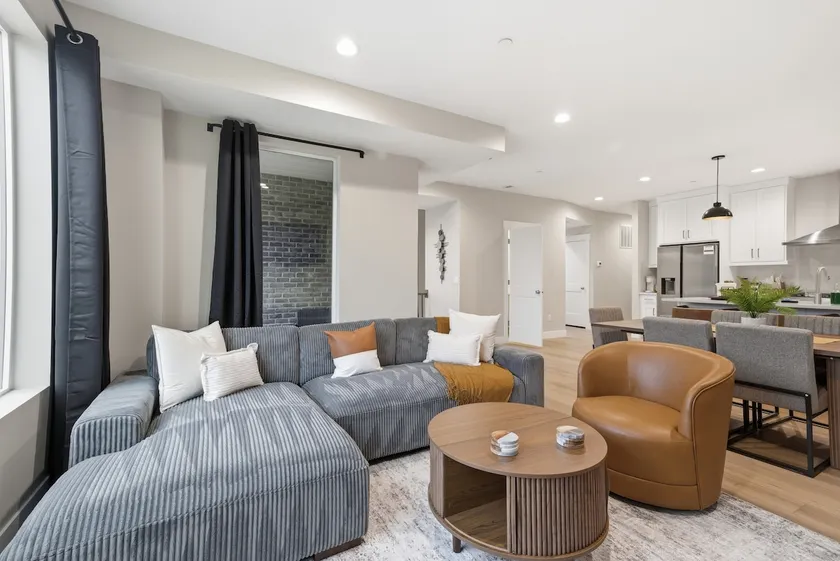 Furnished 3BR Near Hospitals & Downtown|30+ Nights - Image 1