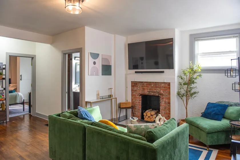 Near Acrisure & PPG | Free Parking | Sleeps 3 - Image 1