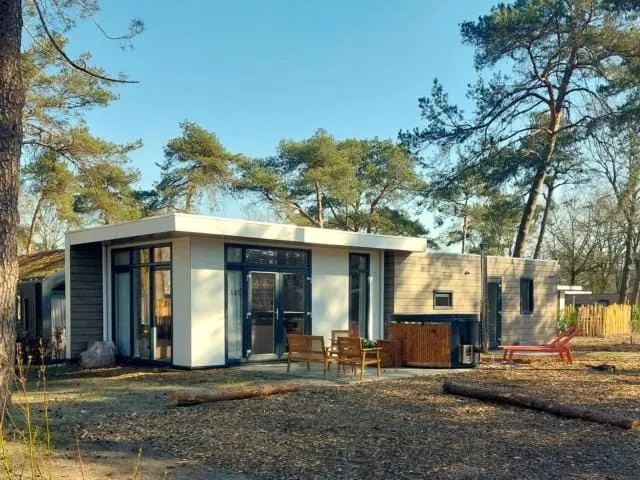 Forest cottage with private hot tub in the middle of nature - Image 1