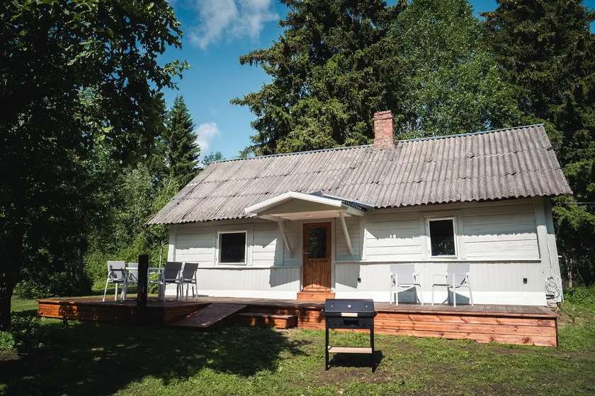 Peaceful Forest Cabin (with Sauna)- Up to 9 Guests - Image 1