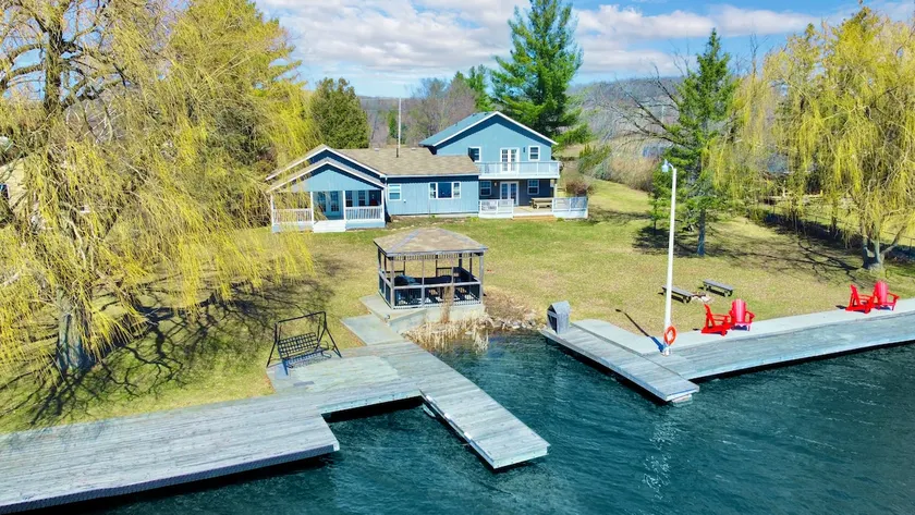 Luxury Lake House | Hot Tub | Fire Pit | BBQ |Dock - Image 1