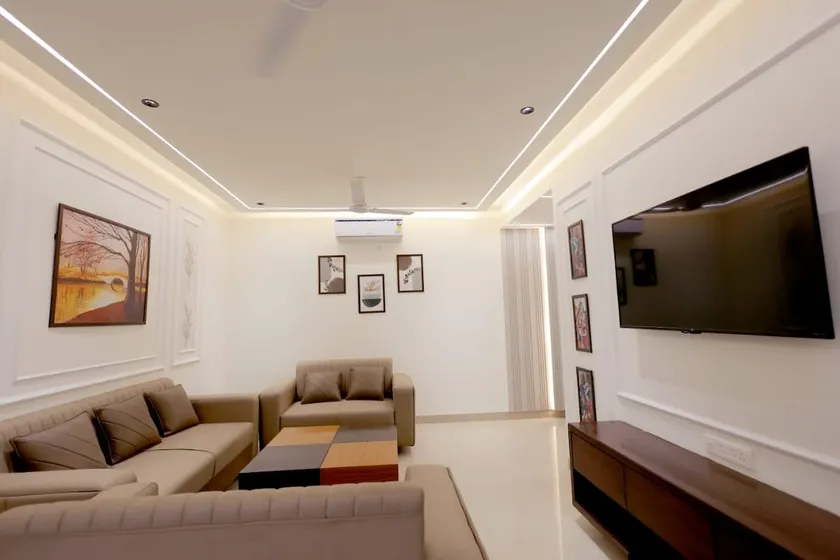 Modern 3BHK • Near Taj | By Supremo Stays - Image 1