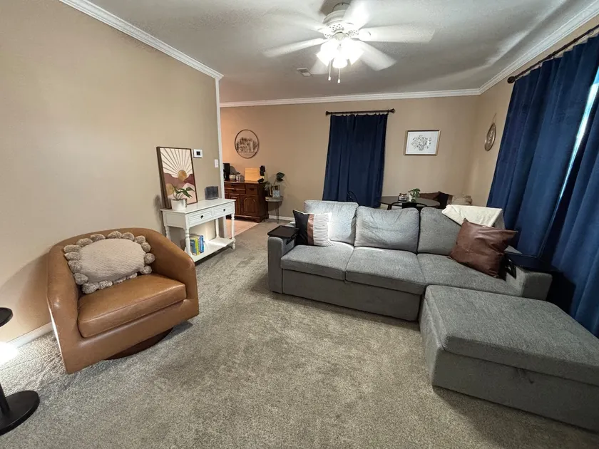 Cute and Convenient with Garage parking! - Image 1