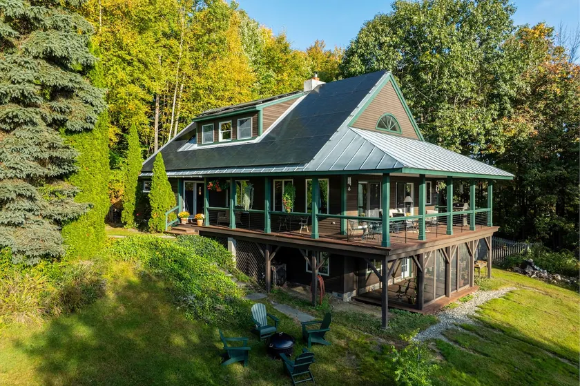 Peaceful VT Mountain Retreat, Lg Deck & Fire Pit - Image 1