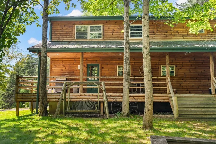 Cozy Secluded Lodge with a View | Hot Tub•Games - Image 1