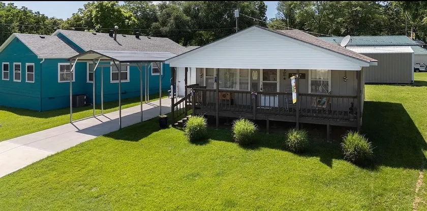 Snaggin’ Cabin - Image 1