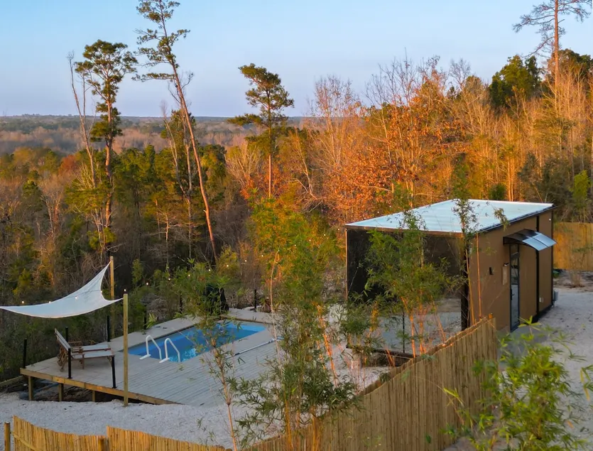 Moss - Zen Mirror Cabin, Pool, Sunset Views, Firepit - Image 1