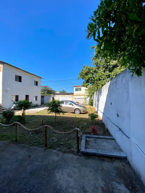 2-Bedroom Beach Apartment - Image 1