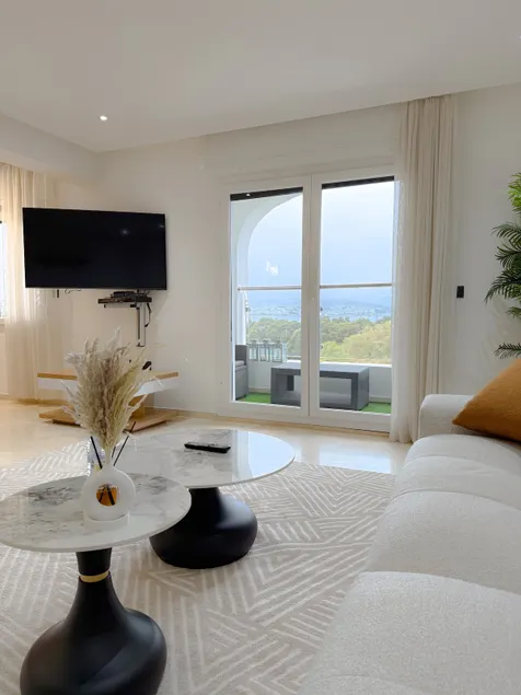 3BR Sea View Apart In The Center Of Tangier - Image 1