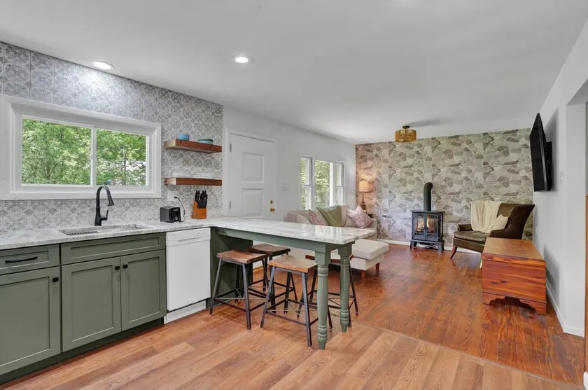 Cone Cottage - Image 1