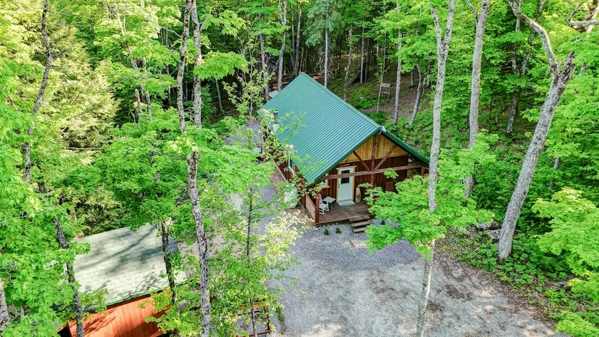 Le Naturel Chalet - Image 1