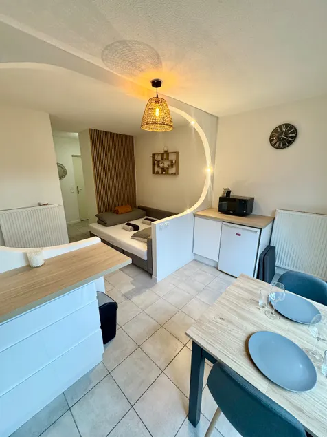 Charmant studio • Jardin • Terrasse • Parking - Image 1