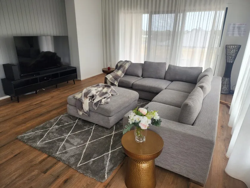 New 4BR Warrnambool Home Sleeps 8 Family Friendly - Image 1