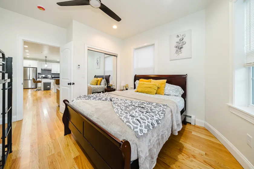 Pet-Friendly 3BR Apt Near Clark Uni w/Parking, AC - Image 1