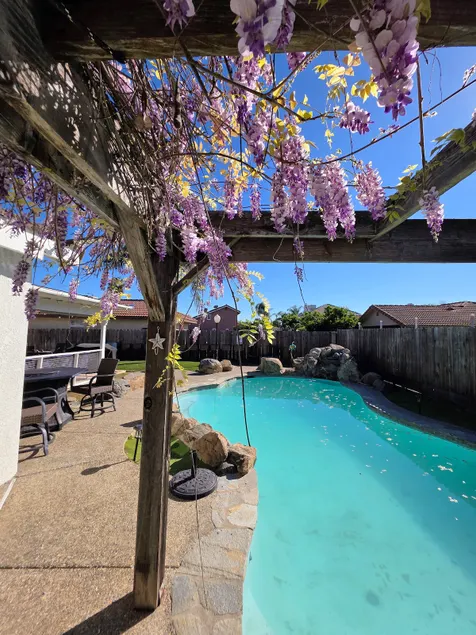 Family time house - Image 1