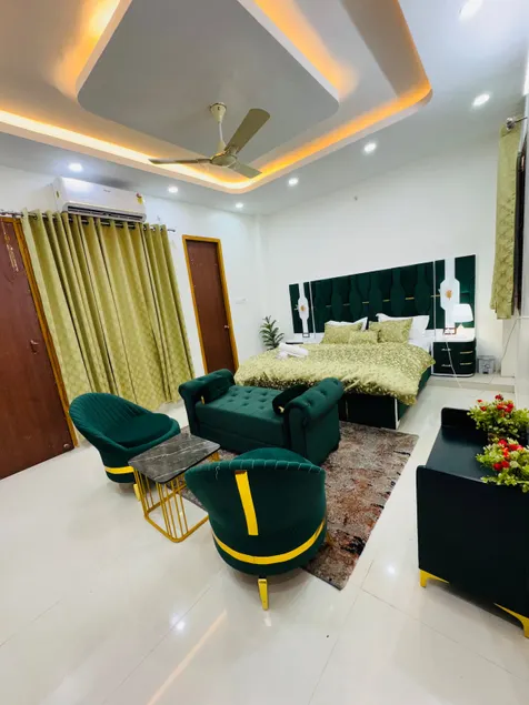 The Green House | Luxury 3BR Villa in Gomti Nagar - Image 1