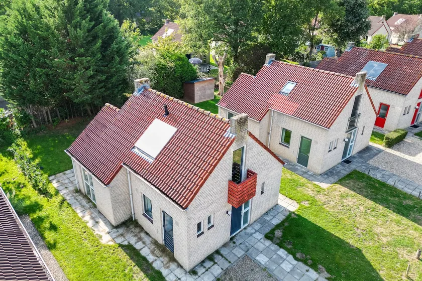 Cozy wellness house with private sauna and garden - Image 1