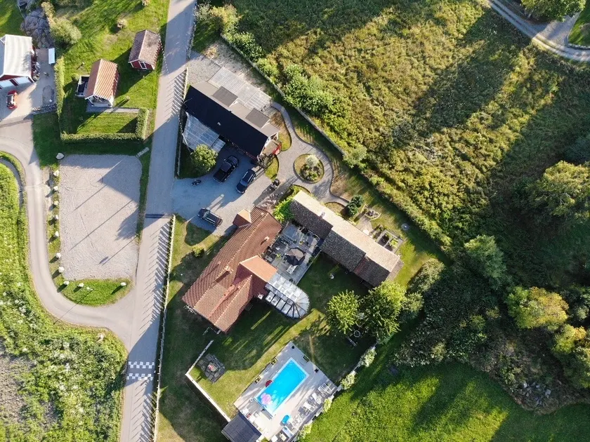Pool villa - Image 1